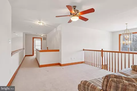 Entry Way - 2 Kyle Ct, Mount Laurel, NJ 08054 photo 2 of 3