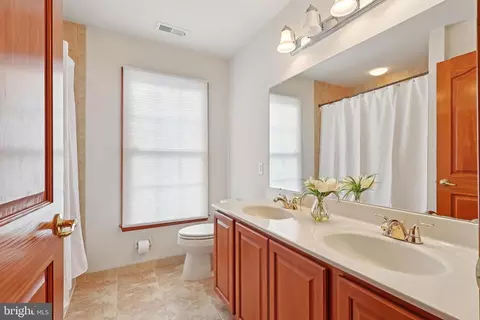 Bath - 2 Kyle Ct, Mount Laurel, NJ 08054 photo 1 of 3