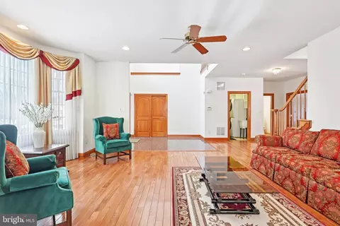 Living - 2 Kyle Ct, Mount Laurel, NJ 08054 photo 2 of 8