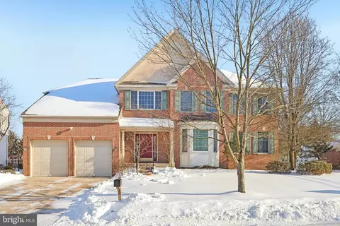 Exterior - 2 Kyle Ct, Mount Laurel, NJ 08054 photo 2 of 3