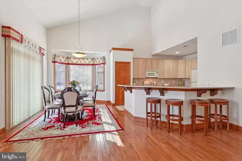 Dining - 2 Kyle Ct, Mount Laurel, NJ 08054 photo 4 of 4