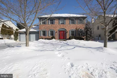 6 Teddington Way, Mount Laurel, NJ 08054