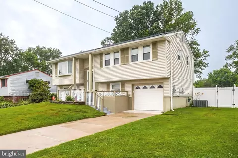 610 Ogden Dr, Westampton, NJ 08060
