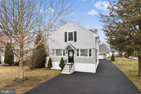 207 E Park Ave, Maple Shade, NJ 08052