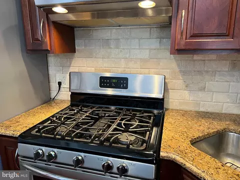 Kitchen - 100 Eaves Mill Rd, Medford, NJ 08055 photo 3 of 3