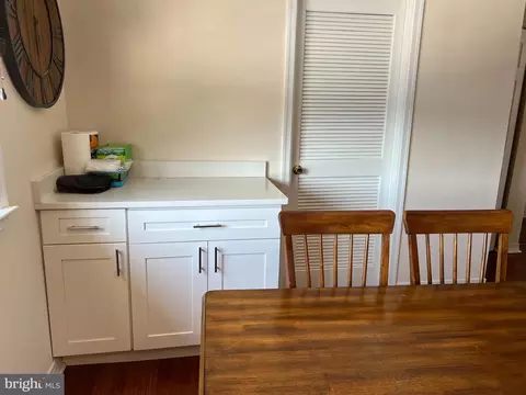 Entry Way - 100 Eaves Mill Rd, Medford, NJ 08055 photo 1 of 2