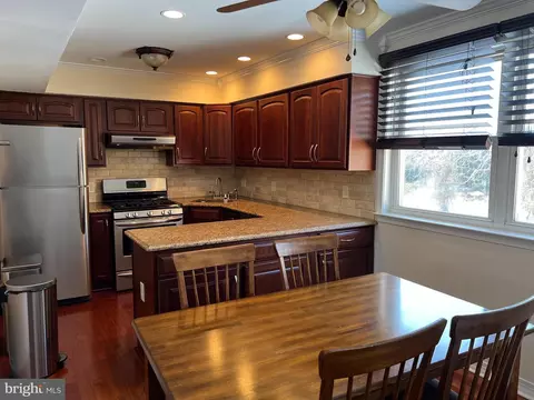 Kitchen - 100 Eaves Mill Rd, Medford, NJ 08055 photo 2 of 3