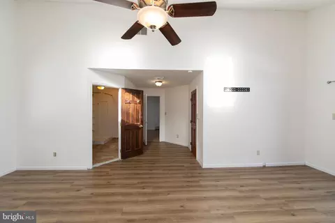 Entry Way - 22 Richter Rd, Tabernacle, NJ 08088 photo 4 of 6