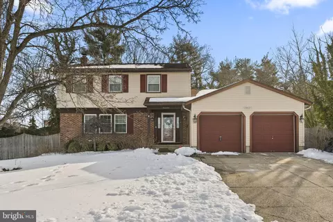 17 Valley Forge Ct, Marlton, NJ 08053