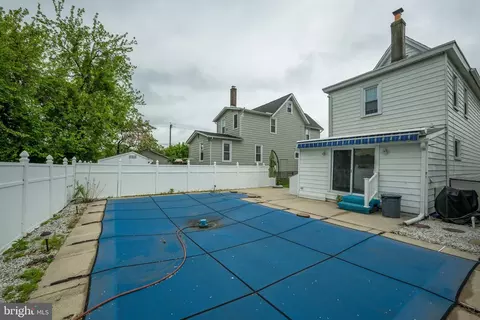 Exterior - 331 Taylor St, Riverside, NJ 08075 photo 3 of 7