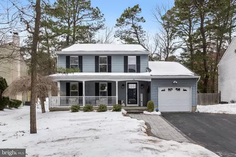 39 Lady Diana Cir, Marlton, NJ 08053