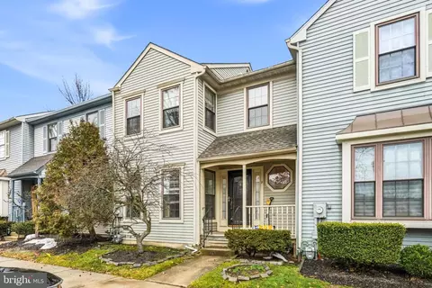 11 Claret Ct, Marlton, NJ 08053