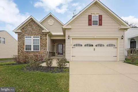 27 Simpkins Ln, Pemberton, NJ 08068