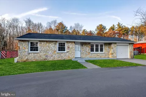 2795 Monmouth Rd, Jobstown, NJ 08041