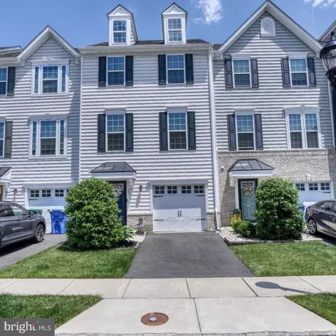 33 Ella Ln, Mount Holly, NJ 08060