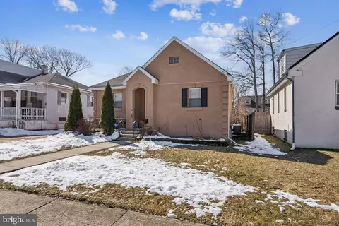 Exterior - 206 S Maple Ave, Maple Shade, NJ 08052 photo 2 of 4