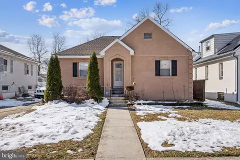 206 S Maple Ave, Maple Shade, NJ 08052