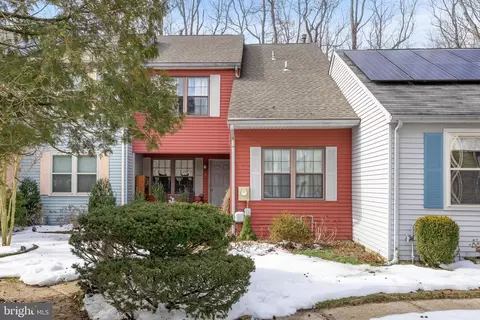 25 Norwood Ct, Medford, NJ 08055