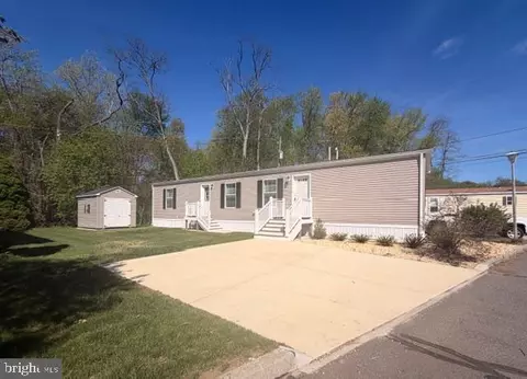 194- Apt 4 Jacobstown New Egypt Rd, Wrightstown, NJ 08562