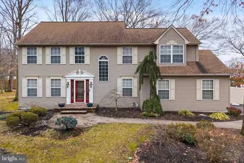 Exterior - 5 Laurel Tree Dr, Westampton, NJ 08060 photo 1 of 7