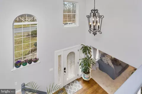 Entry Way - 5 Laurel Tree Dr, Westampton, NJ 08060 photo 5 of 6