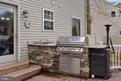 Exterior - 5 Laurel Tree Dr, Westampton, NJ 08060 photo 7 of 7