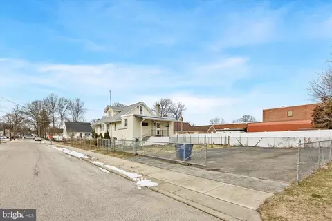 Exterior - 61 S Maple Ave, Maple Shade, NJ 08052 photo 5 of 5