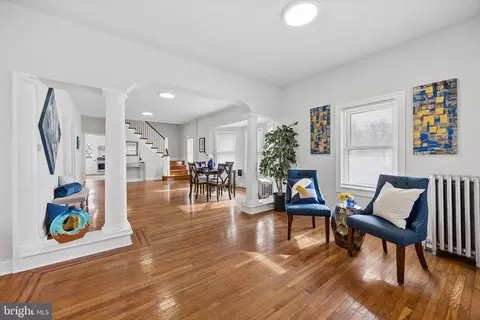Entry Way - 61 S Maple Ave, Maple Shade, NJ 08052 photo 1 of 7