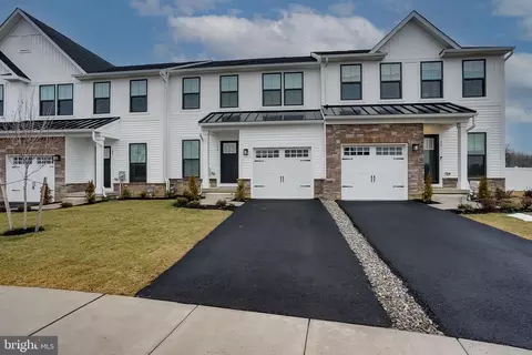 90 Rosemary Way, Mount Laurel, NJ 08054