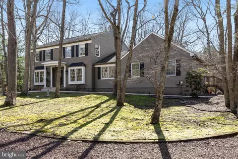 10 Lexington Ct, Shamong, NJ 08088