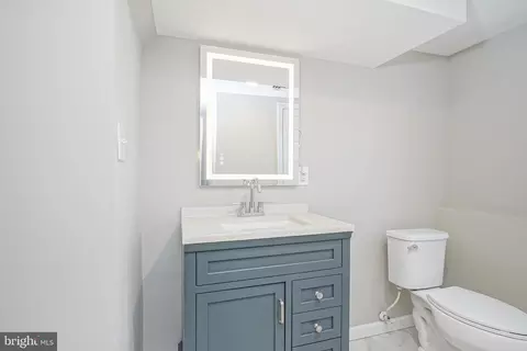 Bath - 830 Drexel Ave, Delran, NJ 08075 photo 5 of 6