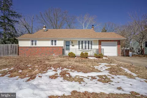 Exterior - 830 Drexel Ave, Delran, NJ 08075 photo 2 of 3
