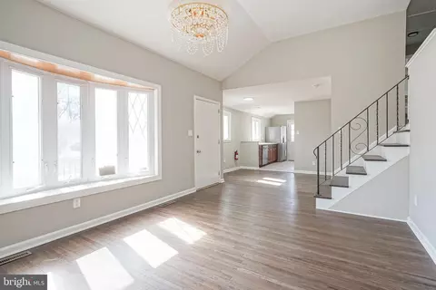 Living - 830 Drexel Ave, Delran, NJ 08075 photo 2 of 3