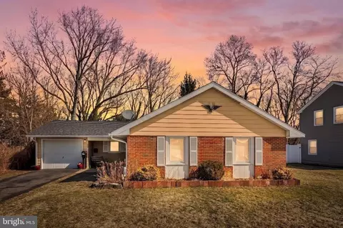 32 Millbrook Dr, Willingboro, NJ 08046