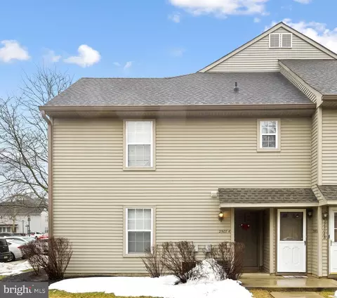 2507 A Shurlock Ct, Mount Laurel, NJ 08054