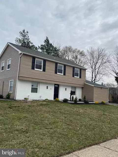 52 Brunswick Ln, Willingboro, NJ 08046