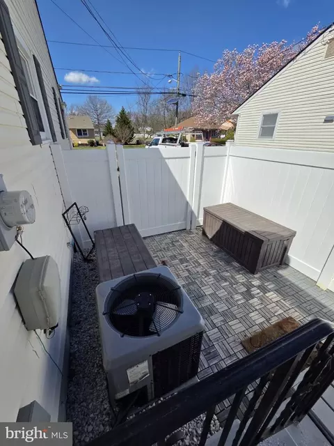 Exterior - 48 5th Ave, Maple Shade, NJ 08052 photo 3 of 9