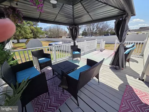 Exterior - 48 5th Ave, Maple Shade, NJ 08052 photo 5 of 9