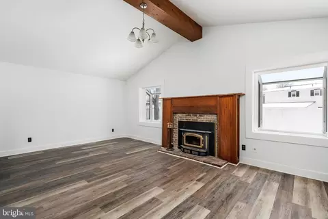 Living - 2 Bedford Ct, Mount Holly, NJ 08060 photo 3 of 5