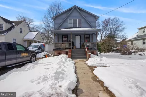 126 S Lenola Rd, Moorestown, NJ 08057