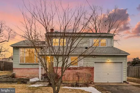 5 Forsgate Ln, Bordentown, NJ 08505