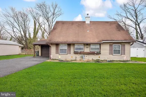 168 Millbrook Dr, Willingboro, NJ 08046