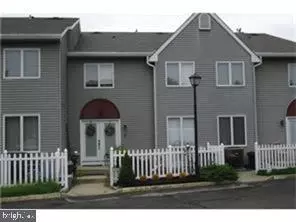 3 Wyndam Pl, Florence, NJ 08518