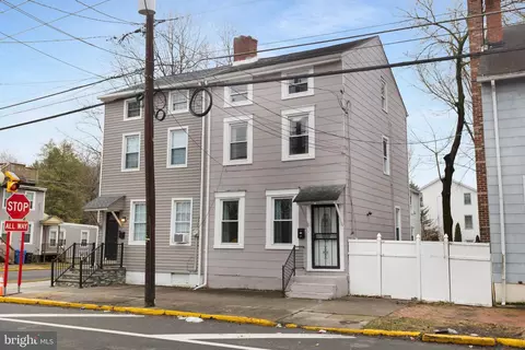 220 Garden St, Mount Holly, NJ 08060