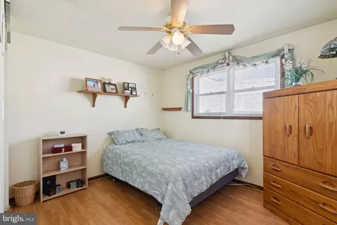 Bedroom - 21 Paul Rd, Maple Shade, NJ 08052 photo 1 of 6