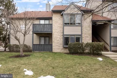 4904 B Dunbarton Rd, Mount Laurel, NJ 08054