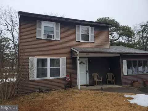 605 Red Feather Trl, Browns Mills, NJ 08015