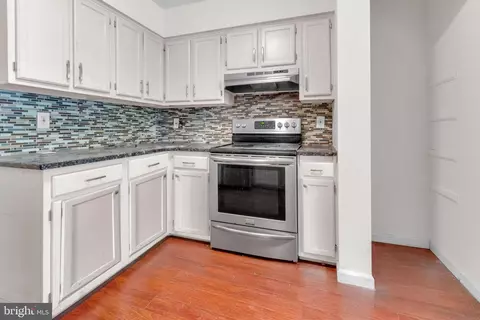 Kitchen - 23 E Oleander Dr, Mount Laurel, NJ 08054 photo 1 of 2