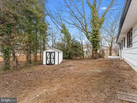 Exterior - 421 Lee Ave, Beverly, NJ 08010 photo 2 of 2