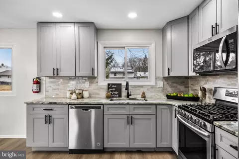 Kitchen - 301 Cardinal Rd, Beverly, NJ 08010 photo 3 of 3